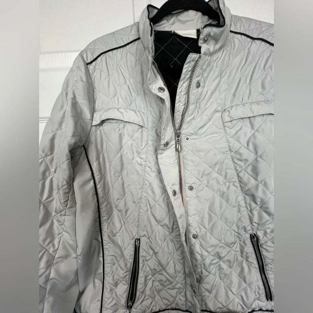 Chico’s Women’s Quilted Gray Jacket - Size 2 (Large - 12)